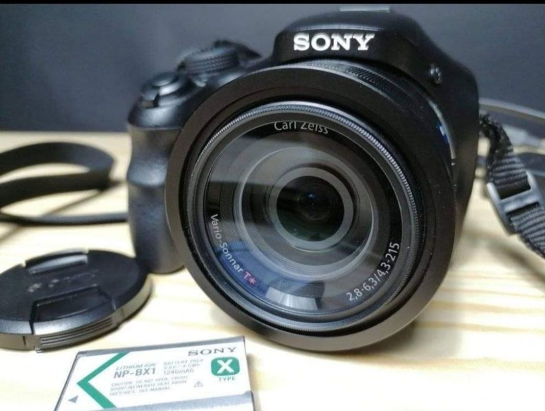 Camera Sony HX 400V, Zoom de 50,(24-1200),  Objetiva Carl Zeiss.