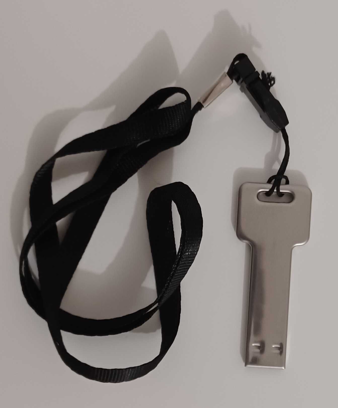 Pen drive 4GB nova