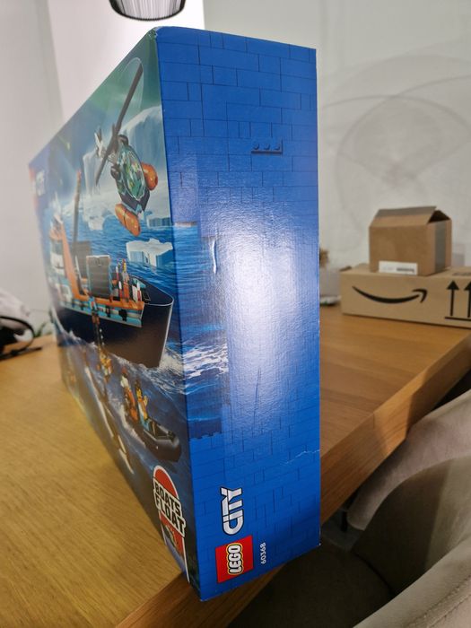 Lego City 60368 Navio Explorador do Ártico