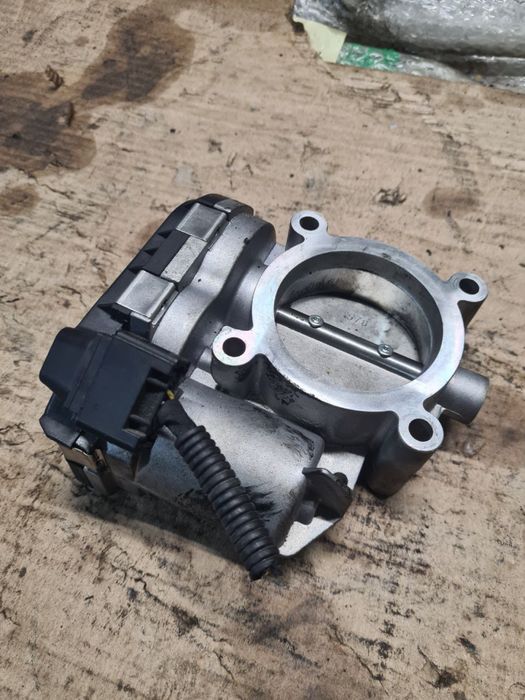 Дросельна дросільна заслонка Mercedes w169 1.5 B a class Мерседес а