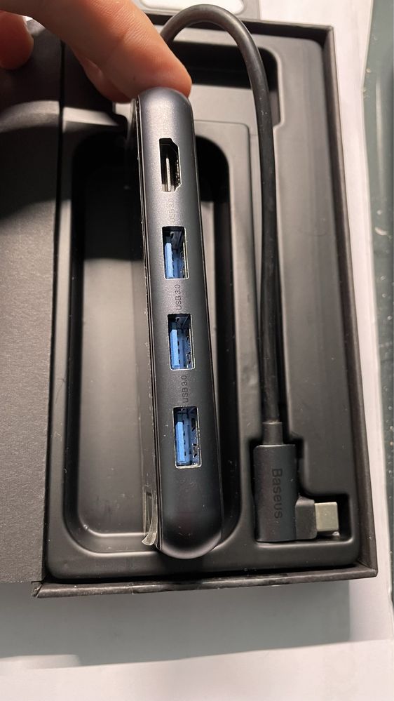 Hub USB-C Baseus CAHUB-DZ0G, modelo UCN3275