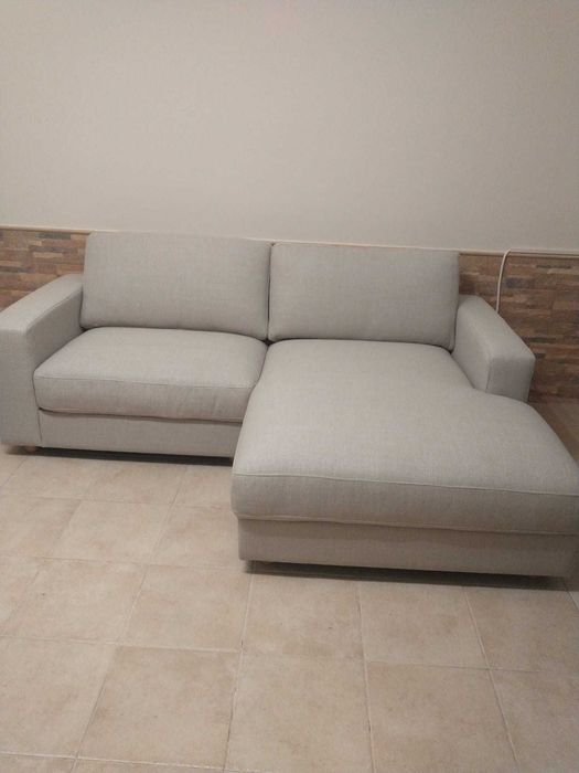 Arrenda se aparsamento