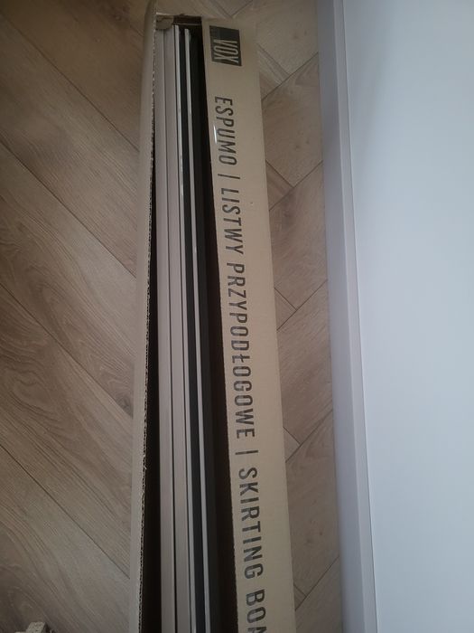 Listwy przypodłogowe VOX ESPUMO ESP207 4 szt. kaszmir