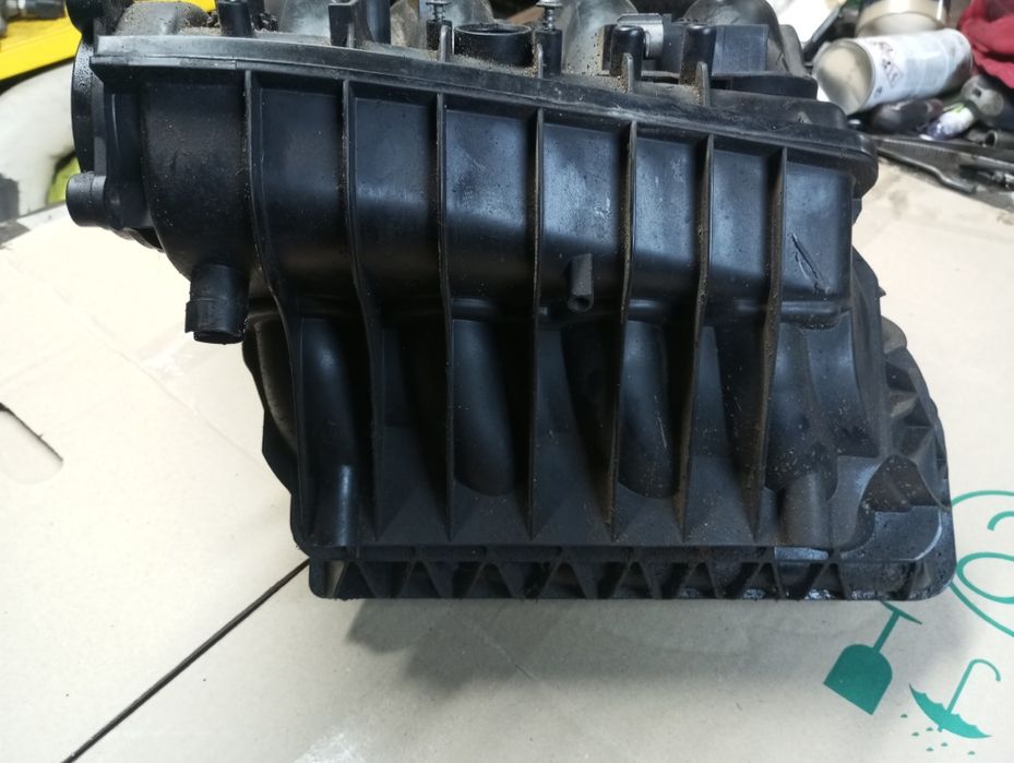 Колектор впускний N42 N46 1.8 2.0 Bmw E46