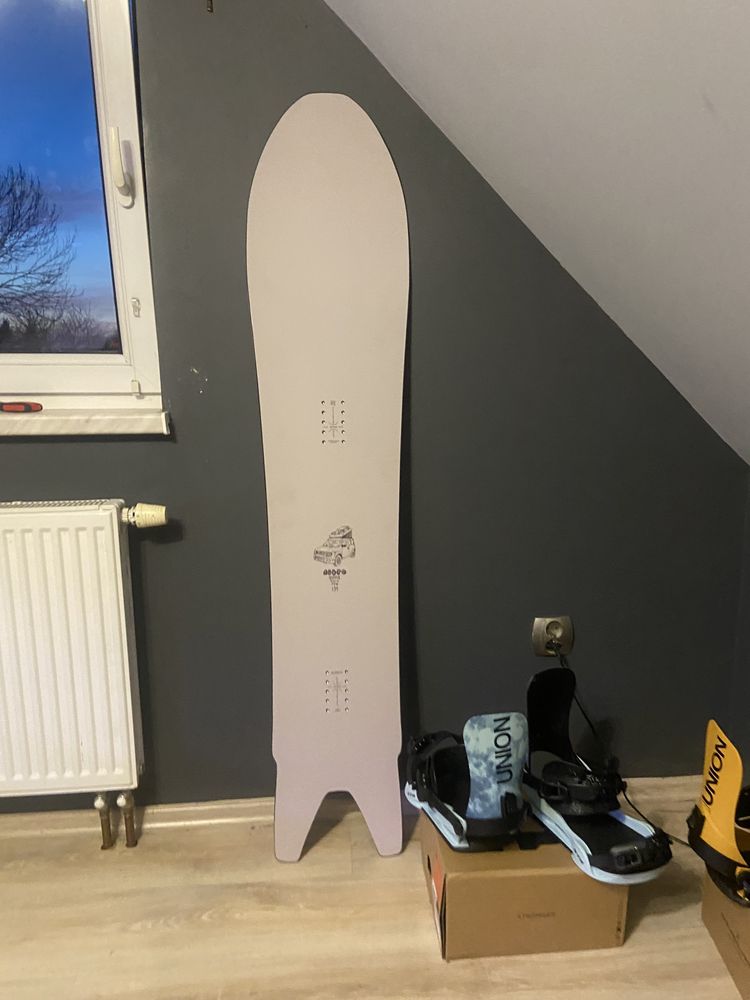 Nowy zestaw deska Nitro quiver pow 154. 2024 + wiązania union Str L