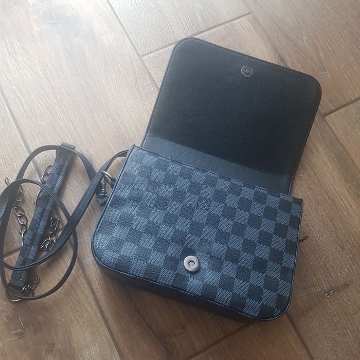 Torebka z logo Louis Vuitton