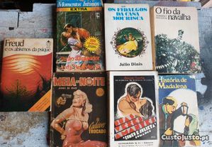 Diversos livros antigos