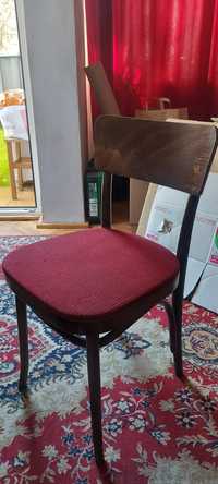 4 krzesła i rozkładany okragly stol REZERWAVJA DO PIATEK