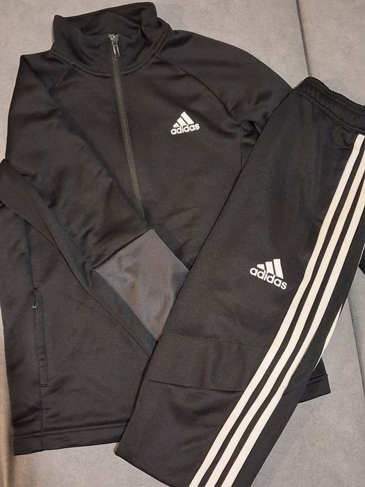 Спорт Костюм Адидас