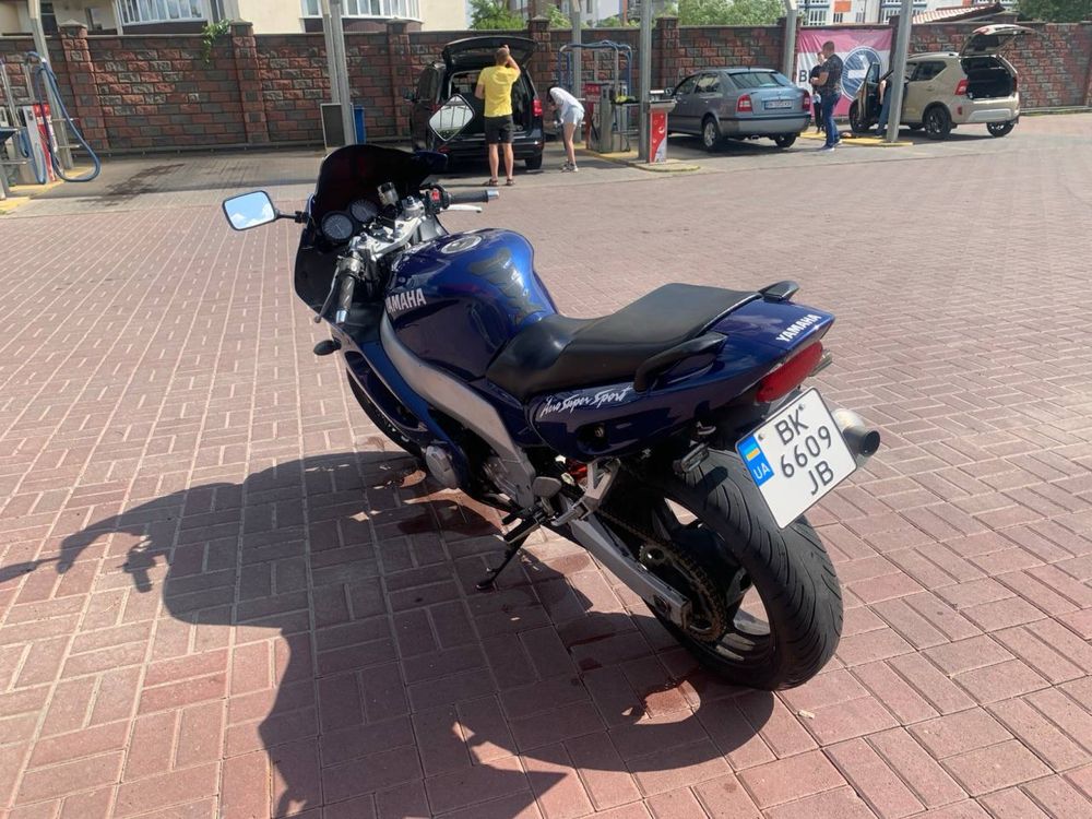 Yamaxa yzf 600r 2001 рік