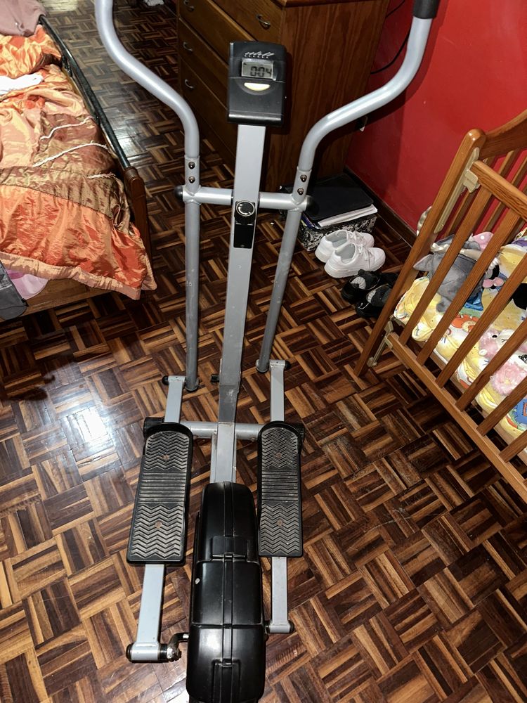 Bicicleta elíptica em segunda mão