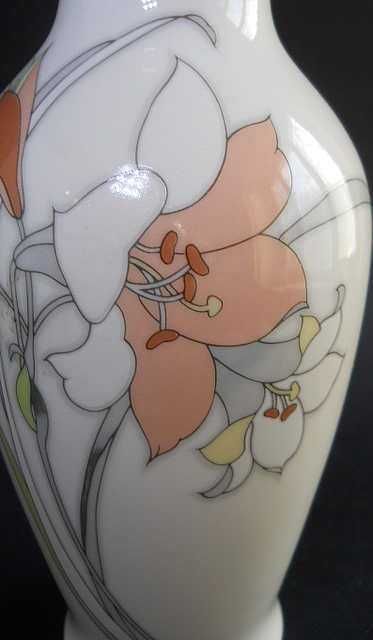 Винтажная Японская фарфоровая ваза с лилиями