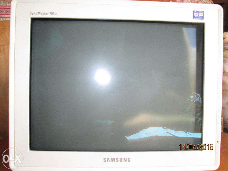 Монитор Samsung SuncMaster 17"