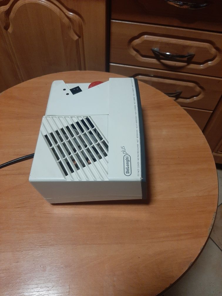 Termowentylator farelka Delonghi plus typ PT-2 moc 2000 watt