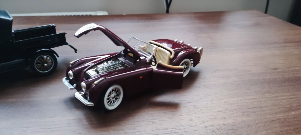 samochodziki zabawki, ford model t sunstar, bugatti, jaguar, cadillac