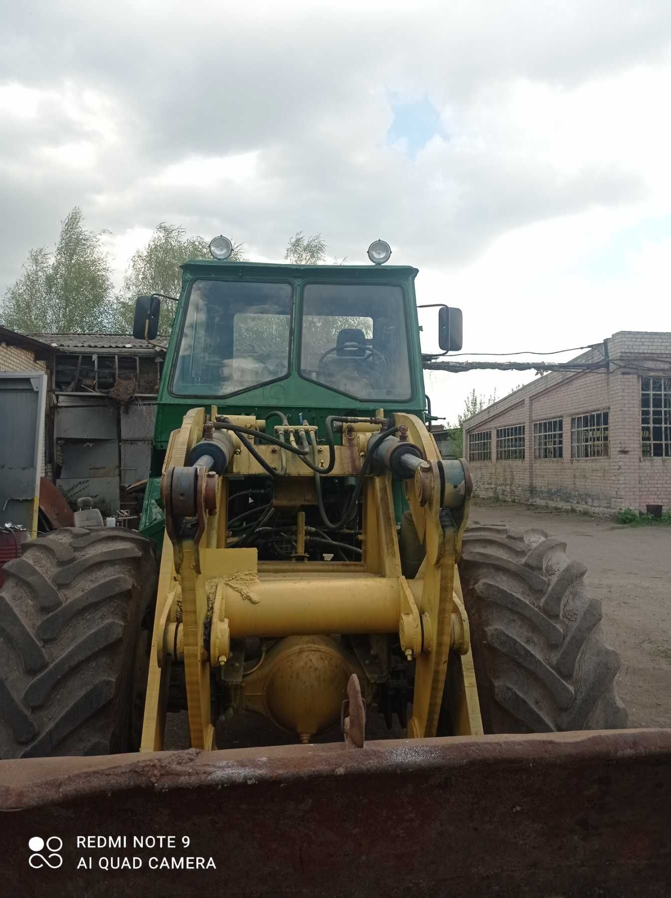 Продам трактор фронтальний навантажувач Т 156