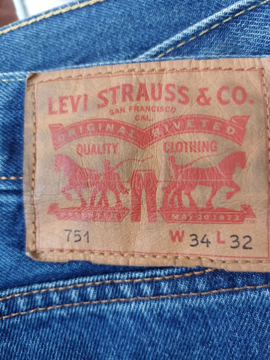 Джинсы Levis 751 модель 34/32 размер L