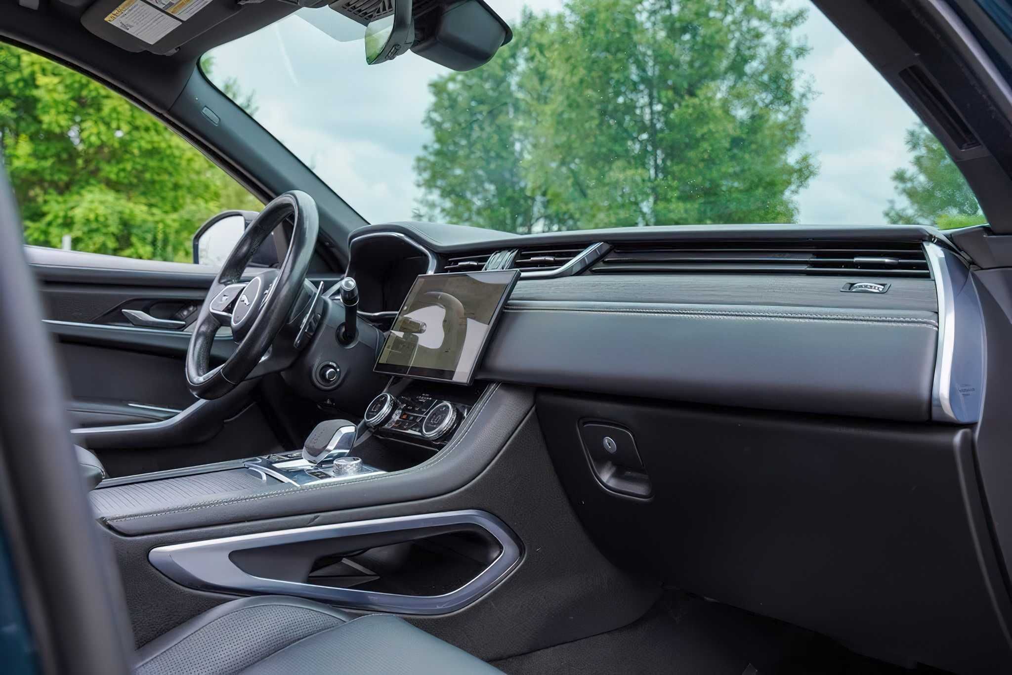 2021 Jaguar F-PACE P400 R-Dynamic S