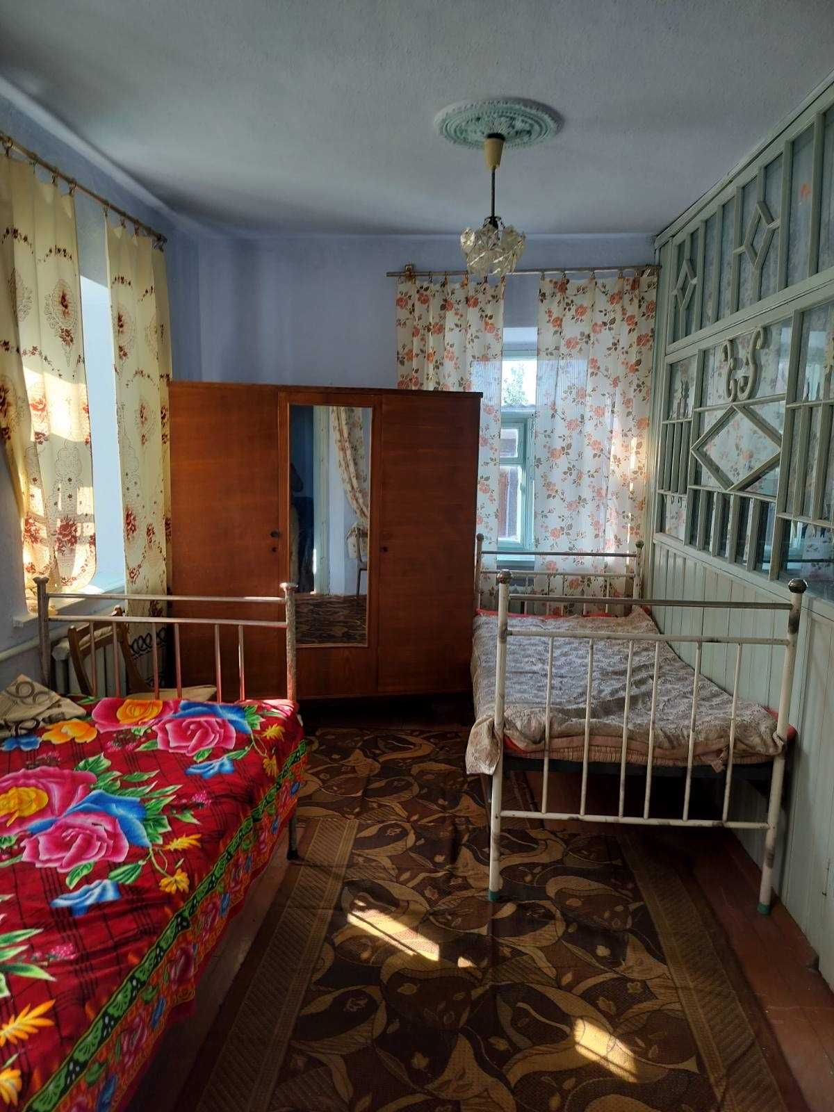 Продається будинок з ділянкою біля м.Кам’янець-Подільський-с.Врублівці