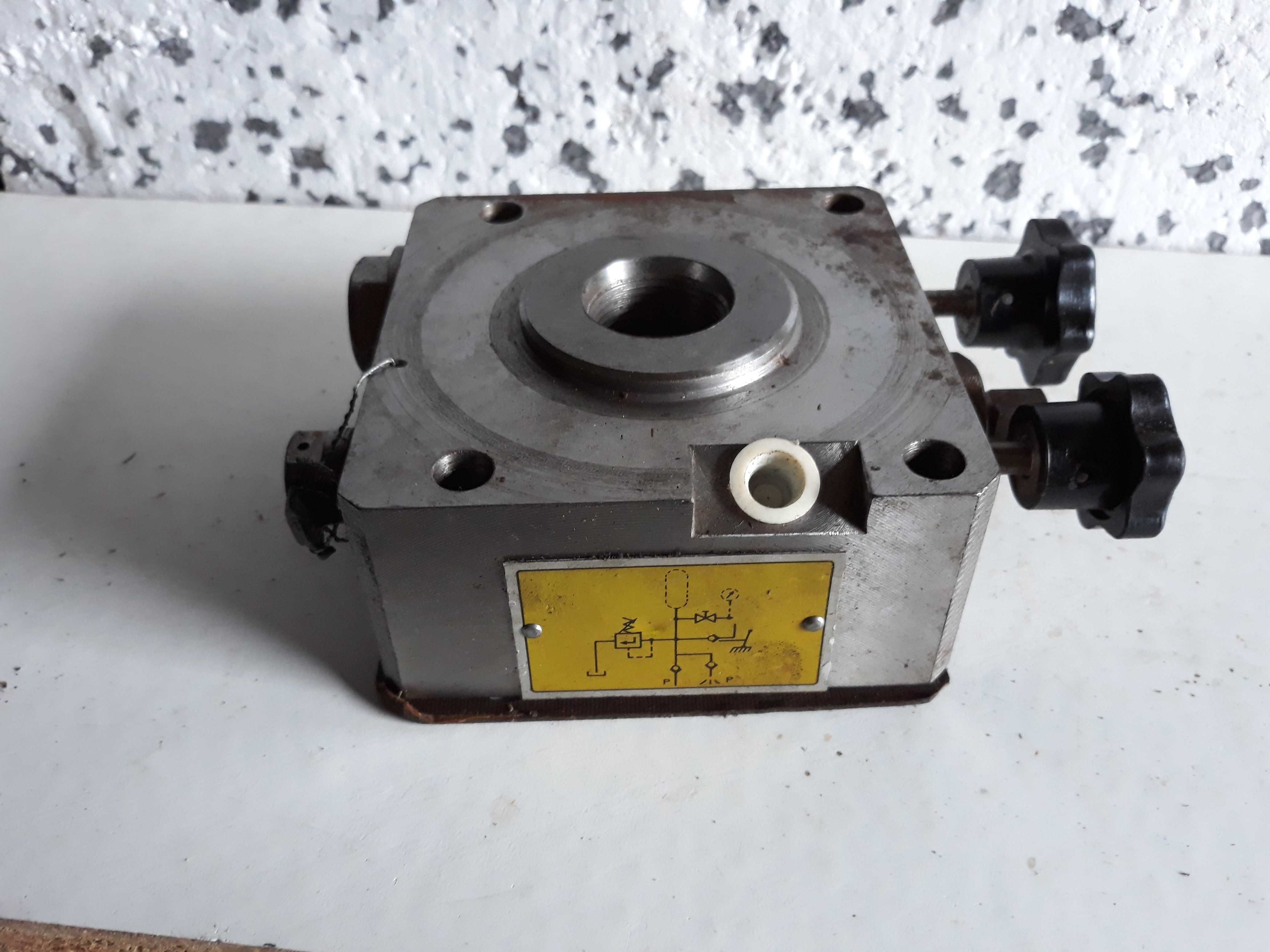 Części do prasy PH-M 100 h 4WE10, DBDS6S13, UAHP, UZPE, Z2FS6-30