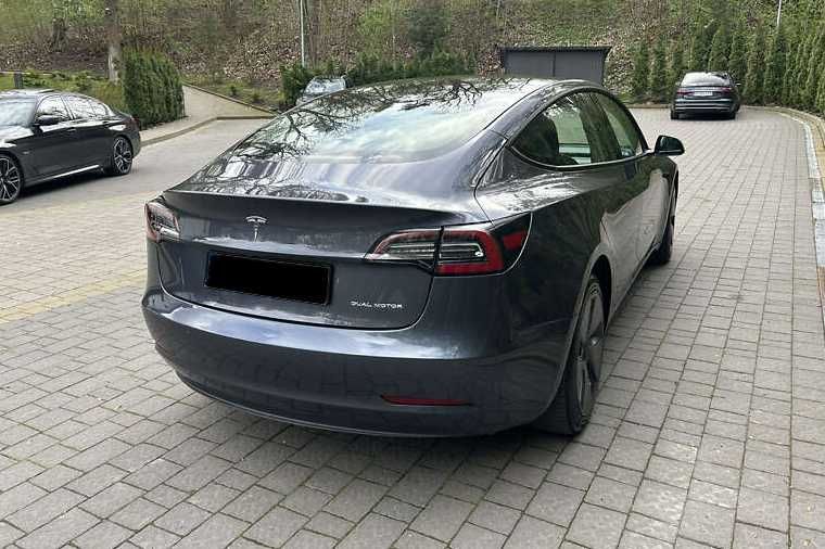 Продам Tesla Model 3 2022 Dual Motor Long Range