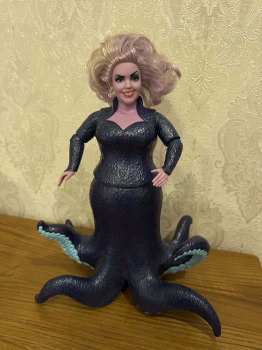 Лялька Урсула з мультфільму «Русалонька»