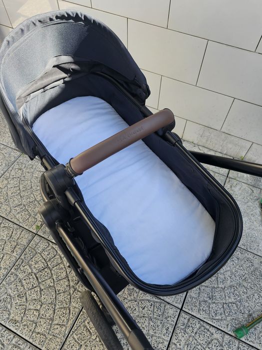 Carro de passeio maxi cosi