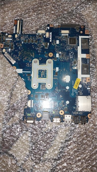 Материнскую плату от ноутбука acer 5552