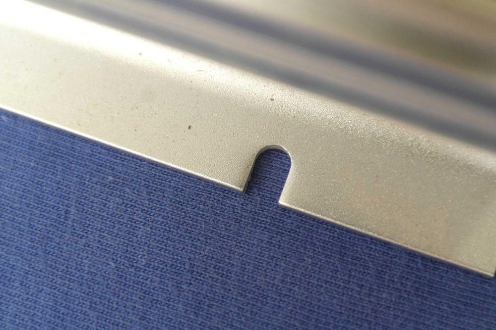 Автомобильный усилитель V12 AOK-V705