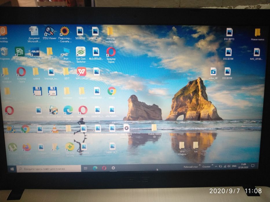 Ноутбук Asus полностью в рабочем состоянии