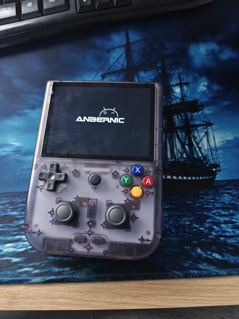 Nowa konsola Anbernic rg405v