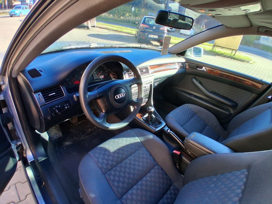 Audi A6 2.4 Avant manual