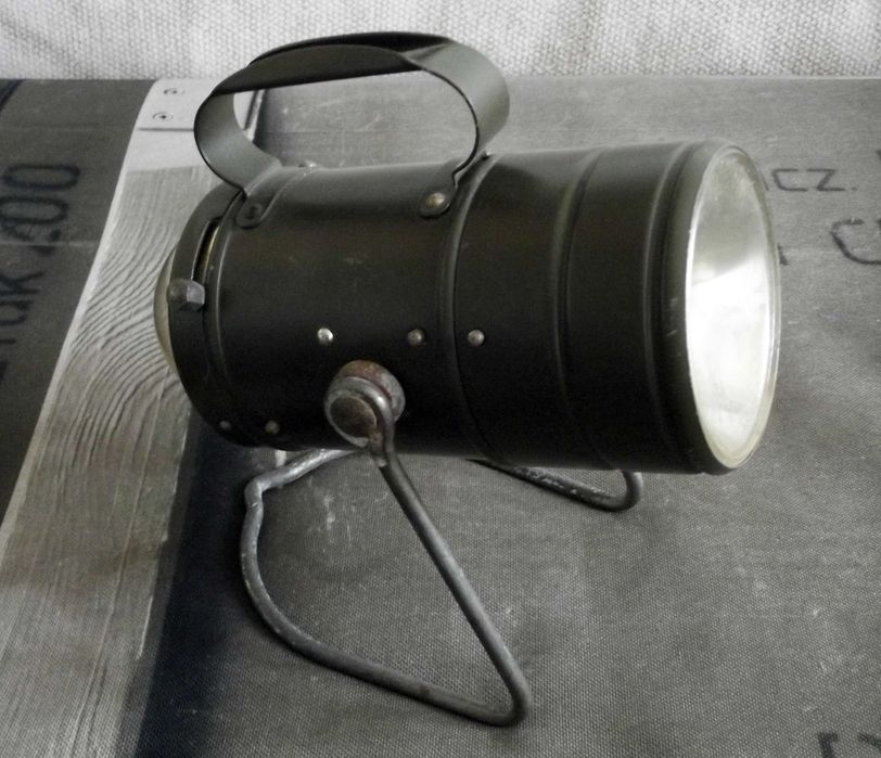 Lampa VARTA - 1964 r.