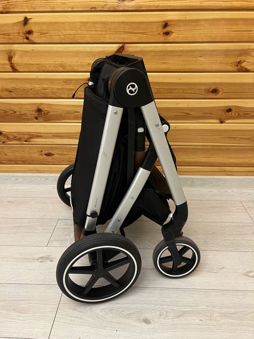 Прогулянкова коляска cybex balios s