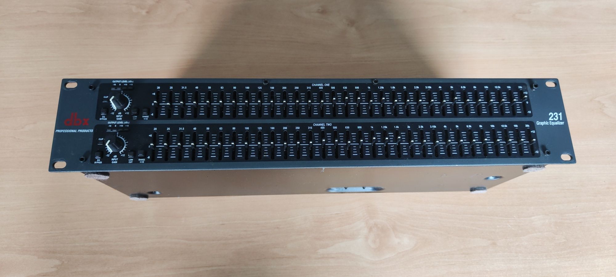 DBX 231 equalizer procesor korektor graficzny bramka
