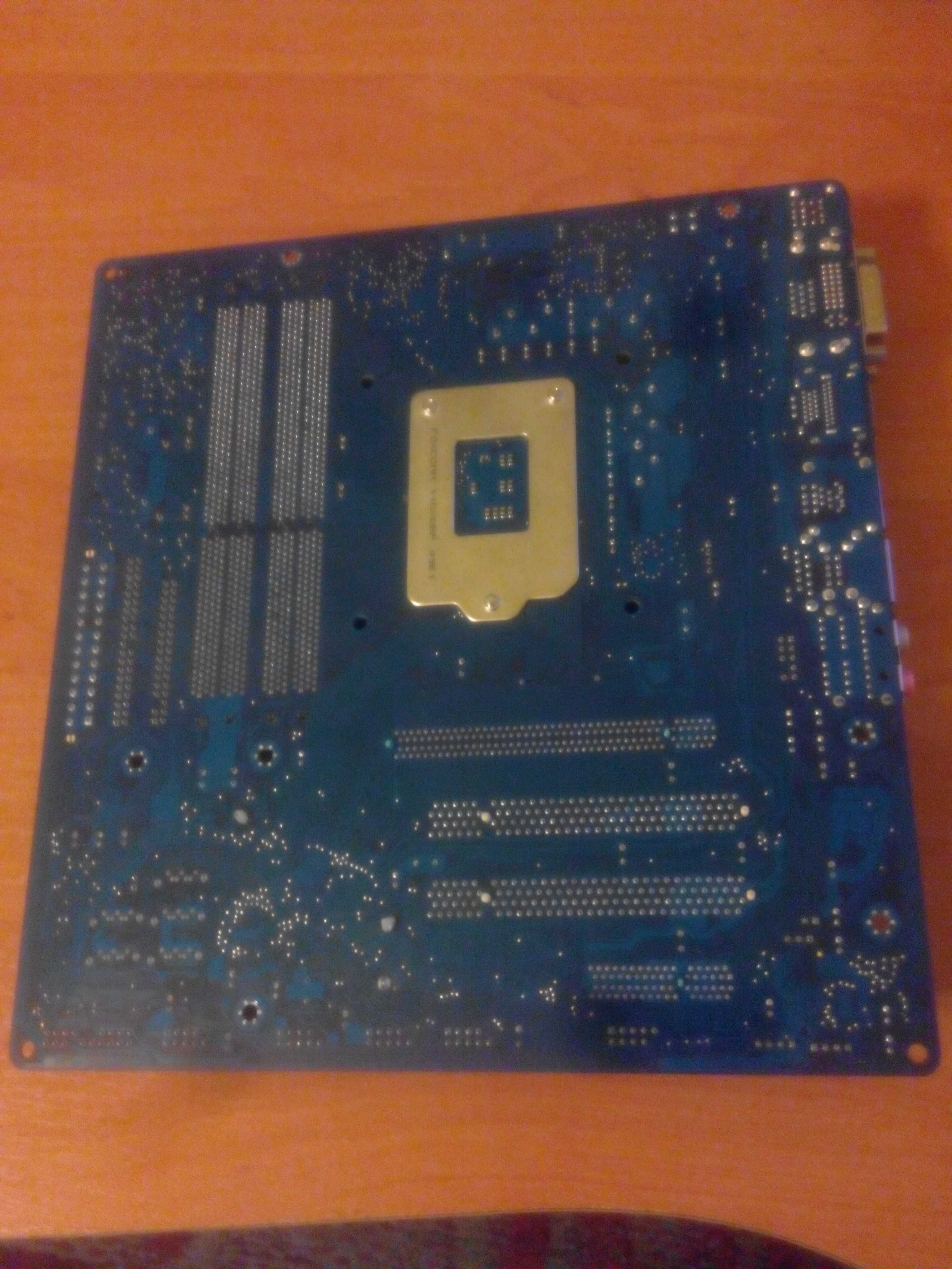 Gigabyte GA-H55M-UD2H не робоча.