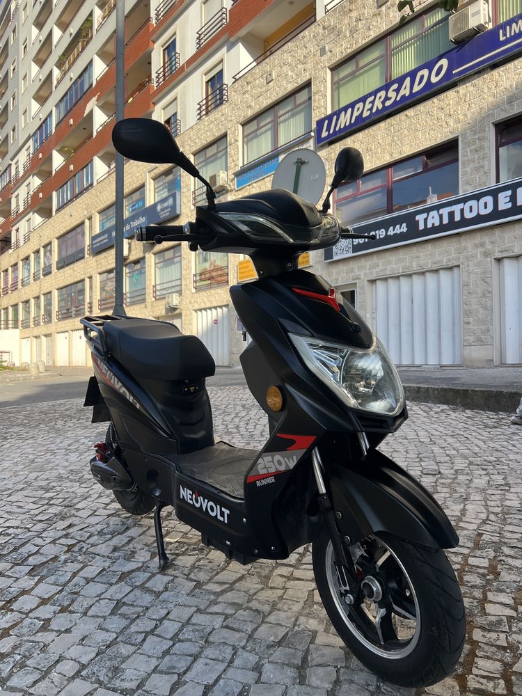 Mota neovolt runner