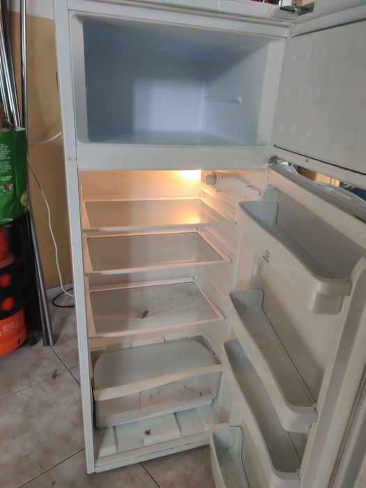 Frigorífico Indesit