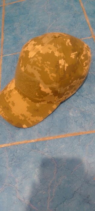 Піксельна кепка унісекс