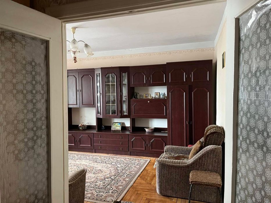 Продаж 2 кім квартири на 2 поверсі район Мрео