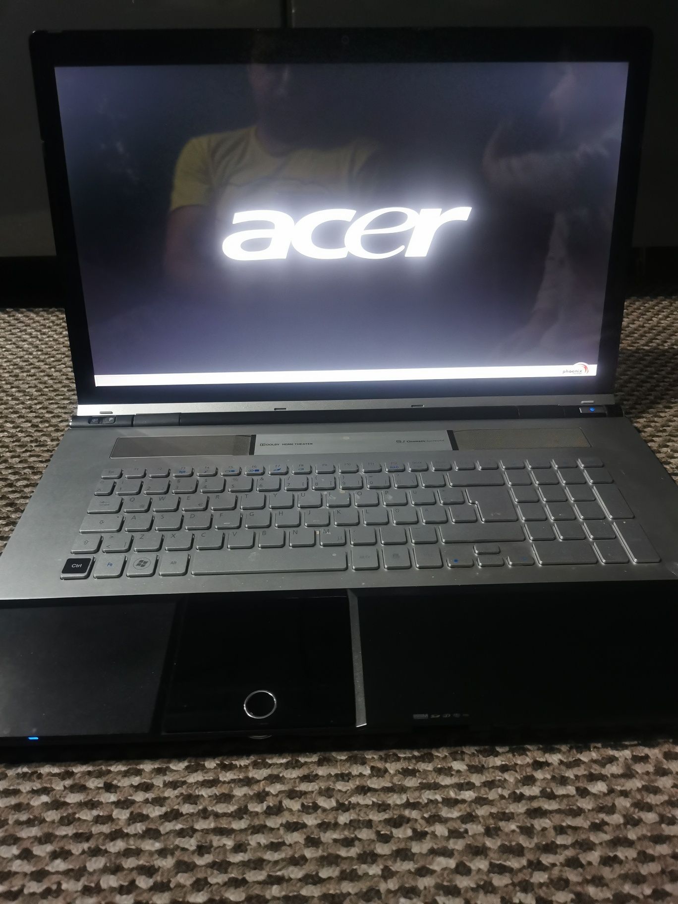 Acer 8943g  stan ok z ładowarka