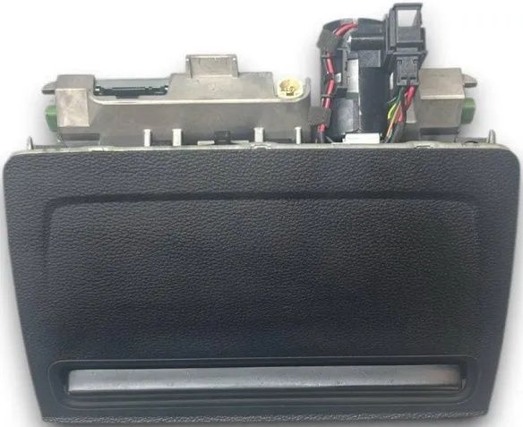 Audi A3 Screen / exibição retrátil (8V)