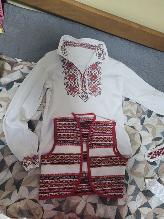 Вишиванка, вишита сорочка для хлопця.Вышиванка,жилет український