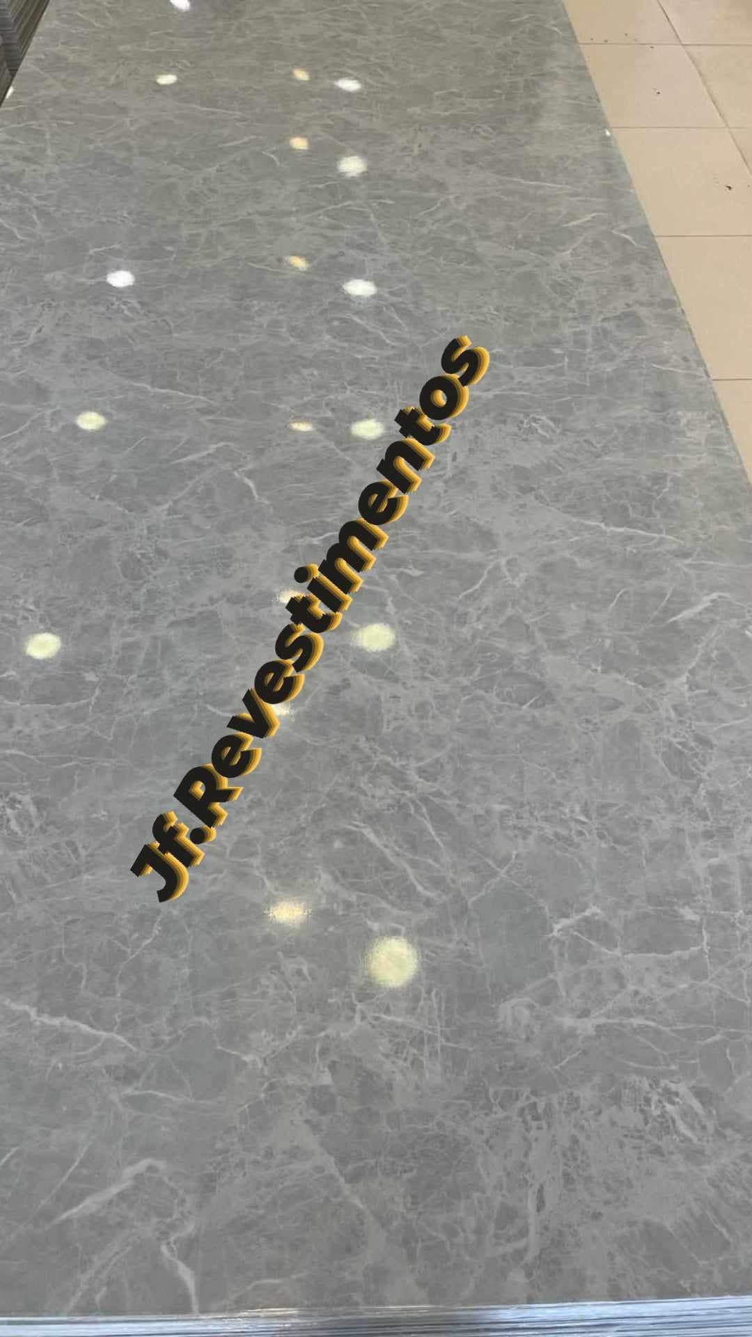 Painéis revestimento paredes em PVC