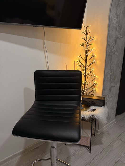 Барний стілець для барної стійки/ для бровіста/макіяжу