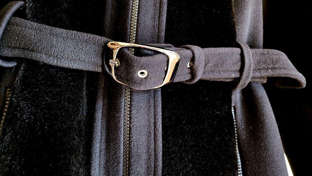 Пальто зимове чорне розмір 38  42