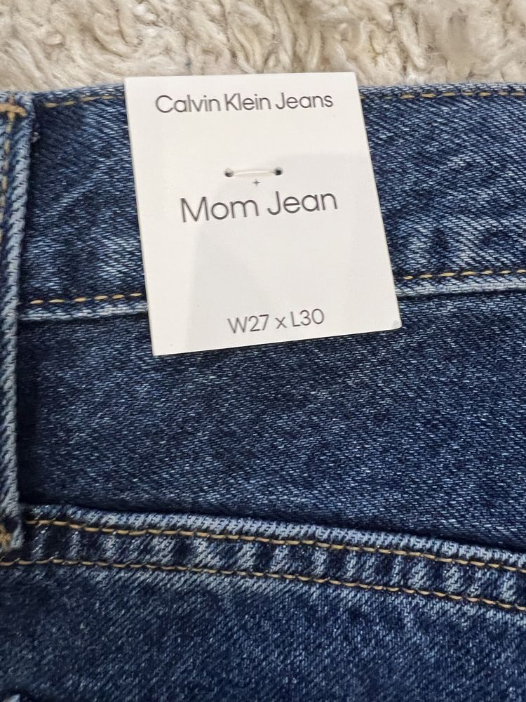 Джинси mom, Calvin Klein, 27 розмір