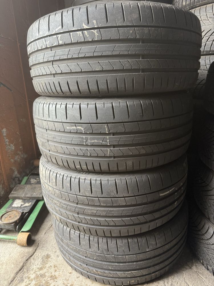 4xPirelli 235 35r20., 2021 6mm
