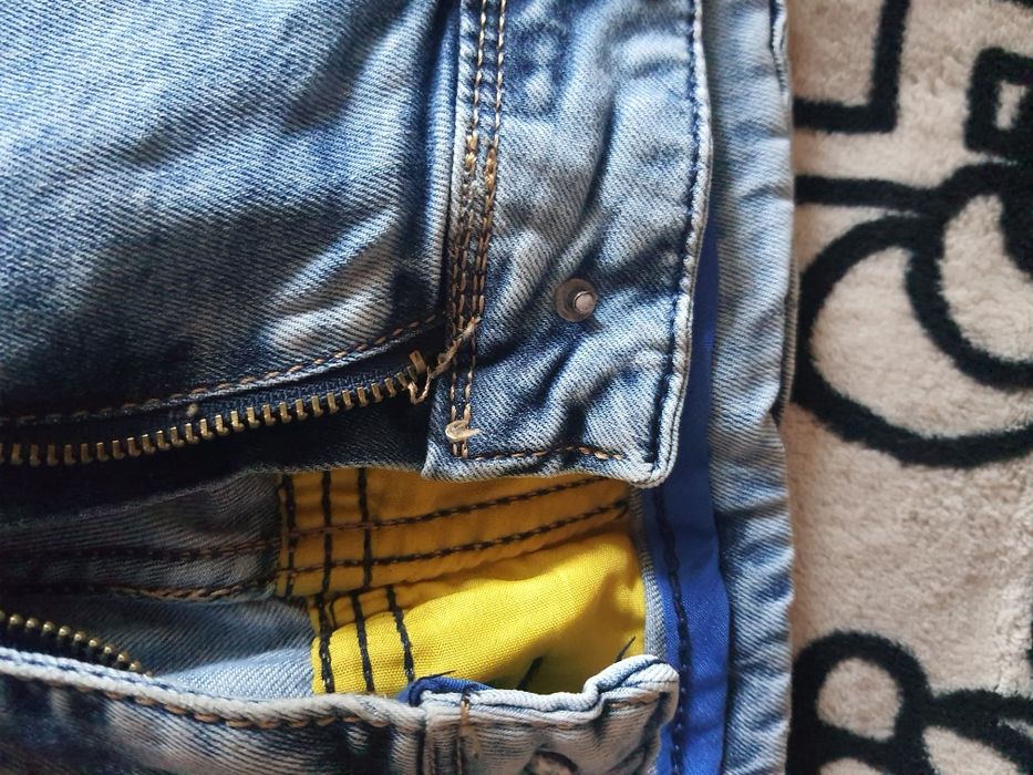 Продам чоловічі джинси