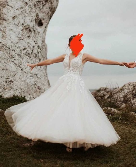 Zjawiskowa suknia ślubna księżniczka brzoskwiniowa